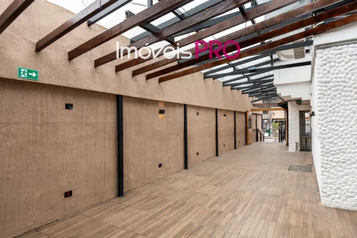 Excelente casa para uso comercial