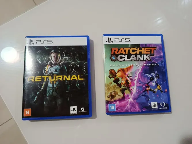 Vendo jogo de ps5, Returnal e Ratchet Clank