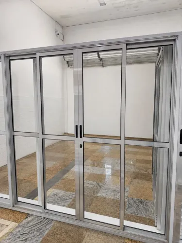 PORTA DE ALUMÍNIO SACADA 2.10X2.00 - PROMOÇÃO IMPERDÍVEL