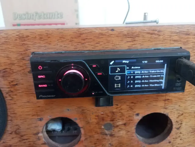 Som de carro com DVD e USB pioner