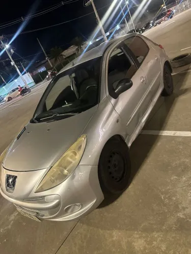 Peugeot 207 XR 1.4 Flex 8V 5P 2012