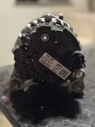 ALTERNADOR VALEO 04C903023S