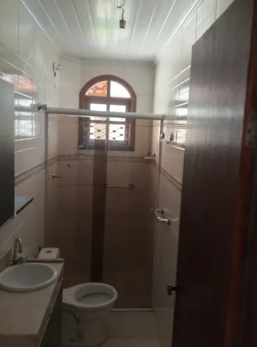 Vendo casa bairro diamante ao lado da estação diamante 5 quartos,2 banheiros,sal , co lava
