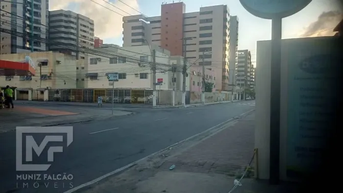 Comercial para Venda em Maceió, Ponta Verde, 7 dormitórios, 3 suítes, 3 banheiros, 5 vagas