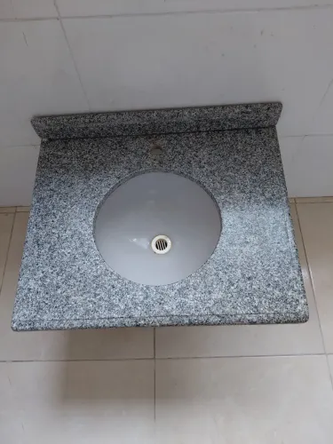 Tampo de Granito para Banheiro com Cuba.