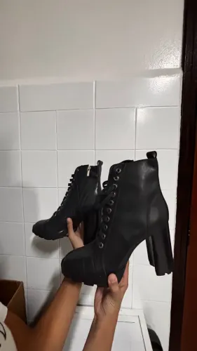 Sapatos usados 