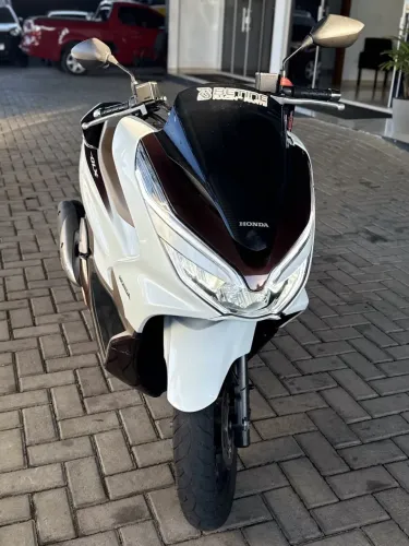 HONDA PCX 150 DLX ABS