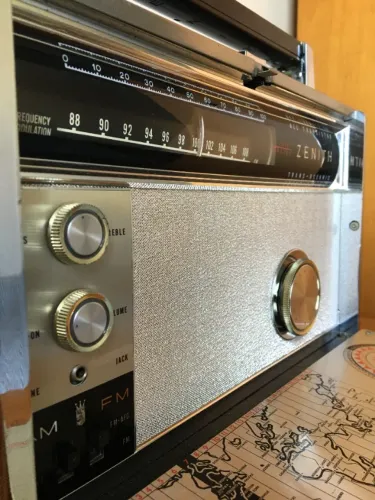 RÁDIO ZENITH 3000