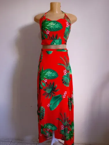 Conjunto Top e Saia