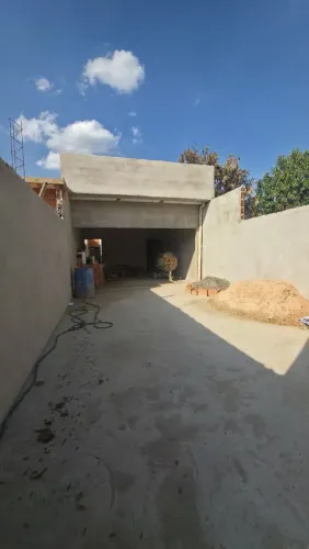 VENDE-SE ESSA CASA EM HORTOLÂNDIA