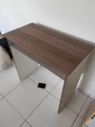 Vendo mesa escrivaninha 