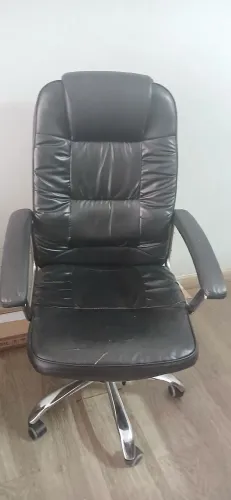 Cadeira de escritório giratória