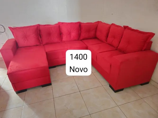 Sofá com chaise novo 