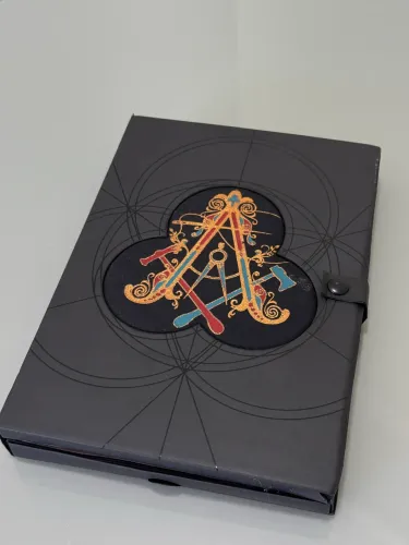 Treasure case Adscendo - Caixa Tomorrowland 2024 (sem pulseira)