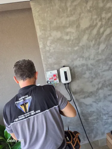 Eletricista profissional casa comércio e indústria.
