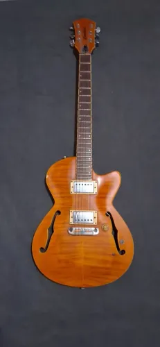 Guitarra Condor Les Paul semi acústica