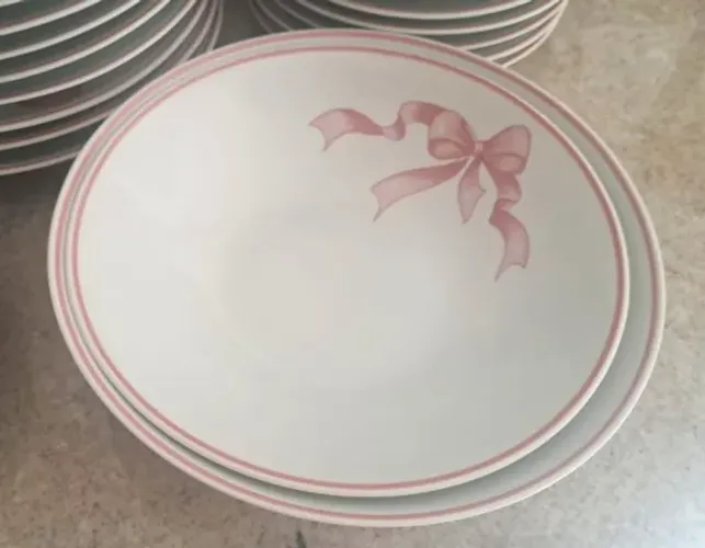 Saladeiras em porcelana Schmidt Brasil por Ingrid S. Lara