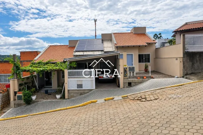 Casa Geminada - Venda - 02 dormitórios - 54m2 - Semi Mobiliado - Rua Gudolo Buse - Loteame