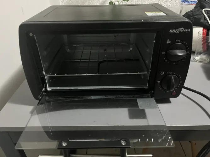 Forno Elétrico Britânia 10L