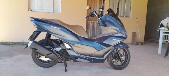 MOTO HONDA PCX 160 DLX ABS 2024 seminova documento ok Garantia Fabrica