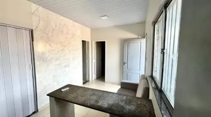 ALUGO APARTAMENTO MOBILIADO 1/4 COM GARAGEM PRÓXIMO DA DUQUE DE CAXIAS - MARCO