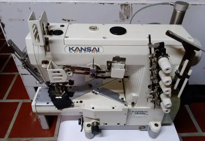 Máquina de Costura Galoneira Kansay Special RX-9803A/UTC com Arremate
