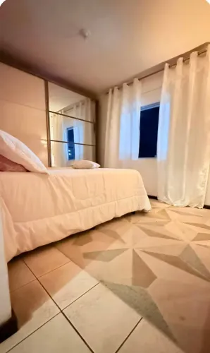 Quarto mobiliado, centro de Balneário Camboriú