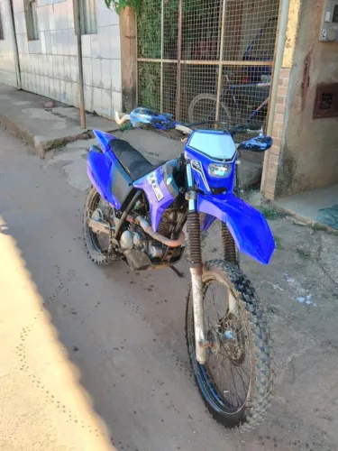 TTR 230 azul