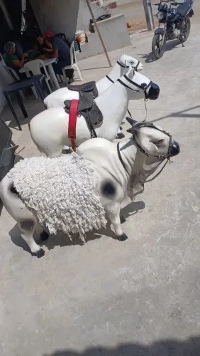 Vendo animais de fibra