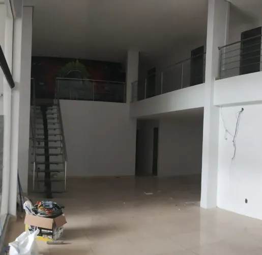 Salas para aluguel tem 265 m² com 7 salas em Nossa Senhora das Graças - Manaus - AM