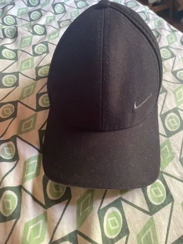 Bone da nike nunca usado