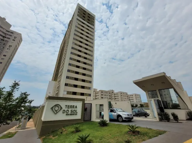 Apartamento para alugar em Maringá, Parque Industrial, com 2 quartos, com 51.63 m², Terra