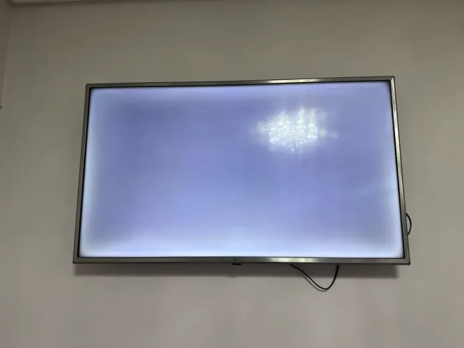 TV LG 42 Polegadas para retiradas de peças problema na tela