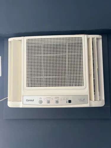 Ar consicionado 10000BTUS COM CONTROLE REMOTO