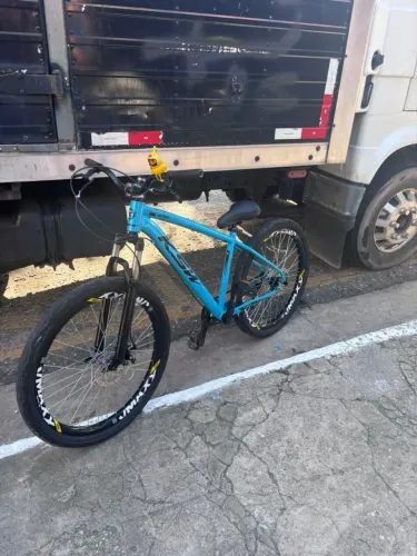 Bicicleta azul aro 29 ksw