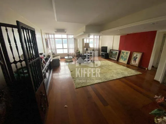 Apartamento 4 Quartos com Suíte e Vista Mar em Icaraí