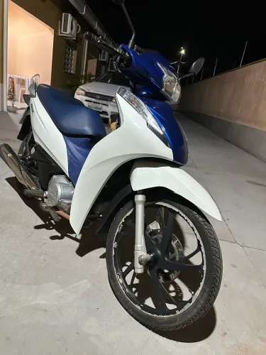 Vendo moto Biz ao ponto de transferir!