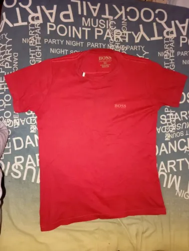 Camisa Hugo Boss vermelha, tamanho M Slim Fit