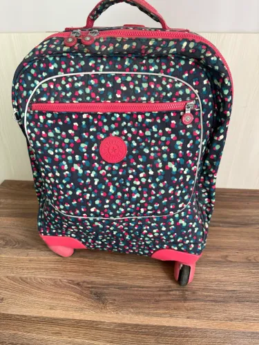 Mochila com rodinhas da kliping