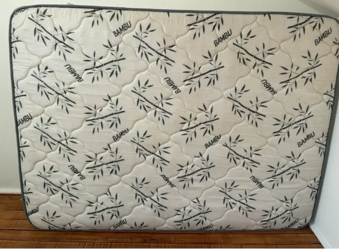 Colchão semi novo 0,21x1,88,1,38 bambu alta densidade 