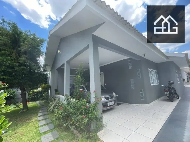 Casa em condomínio à venda, Rua Rafael Picoli, Centro - Cascavel/PR