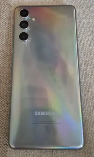Vendo SAMSUNG M54 