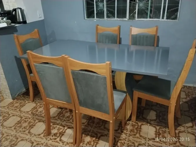 Mesa 6 cadeiras 