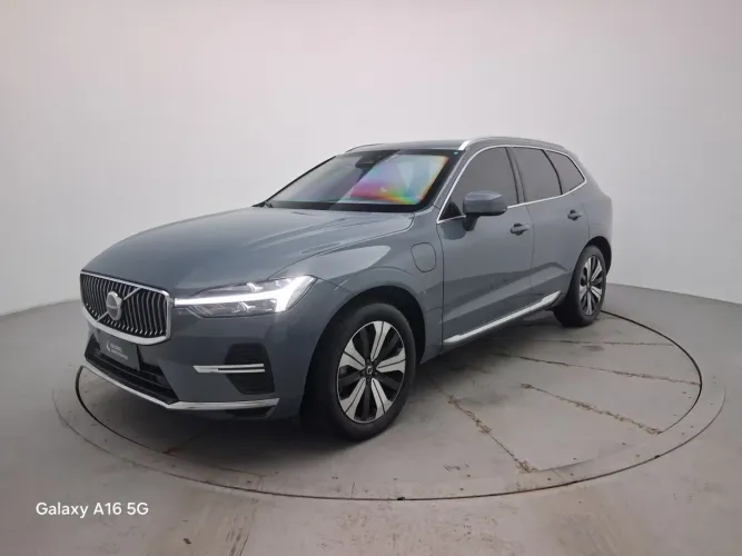 Volvo XC-60 T-8 Plus 2.0 AWD (híbrido) 2024