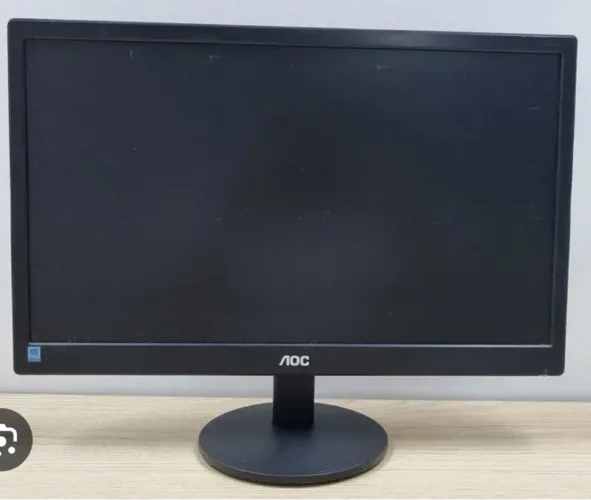 Monitor AOC 19 polegadas seminovo 