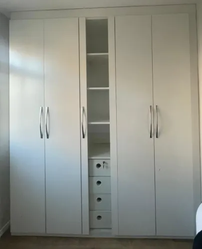 Guarda roupa - roupeiro top