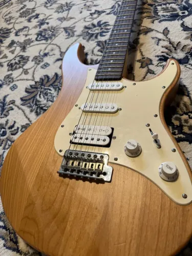 Guitarra Yamaha Pacífica 112j