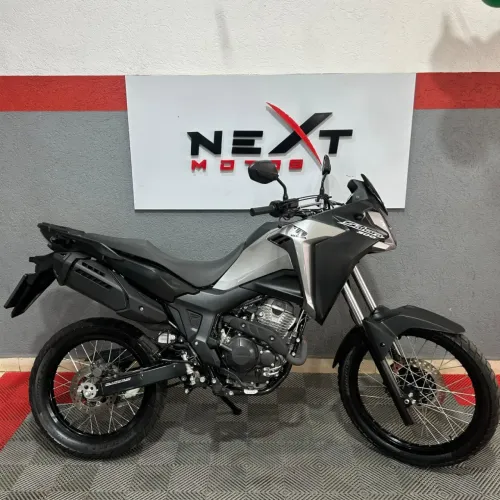 HONDA XRE 300 SAHARA CINZA 2025