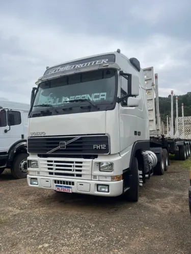 Volvo FH12 420 6X2 CAIXA ZF 16MCH PREÇO ANUNCIO A VISTA ( valor na troca 179.000 )