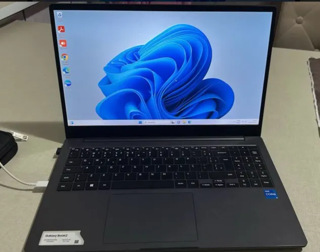 Samsung galaxi Boock 02 i7 décima terceira de geração
